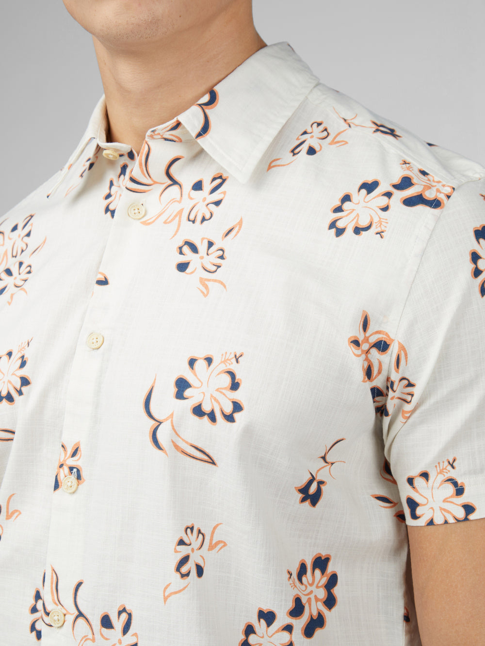 Ben Sherman Signature Linear Floral Shirts White | 287436-UWJ